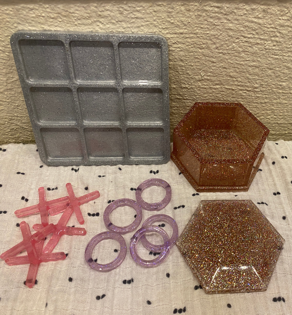 Custom Resin Game Sets — Handcrafted Chess, Checkers & Tic-Tac-Toe