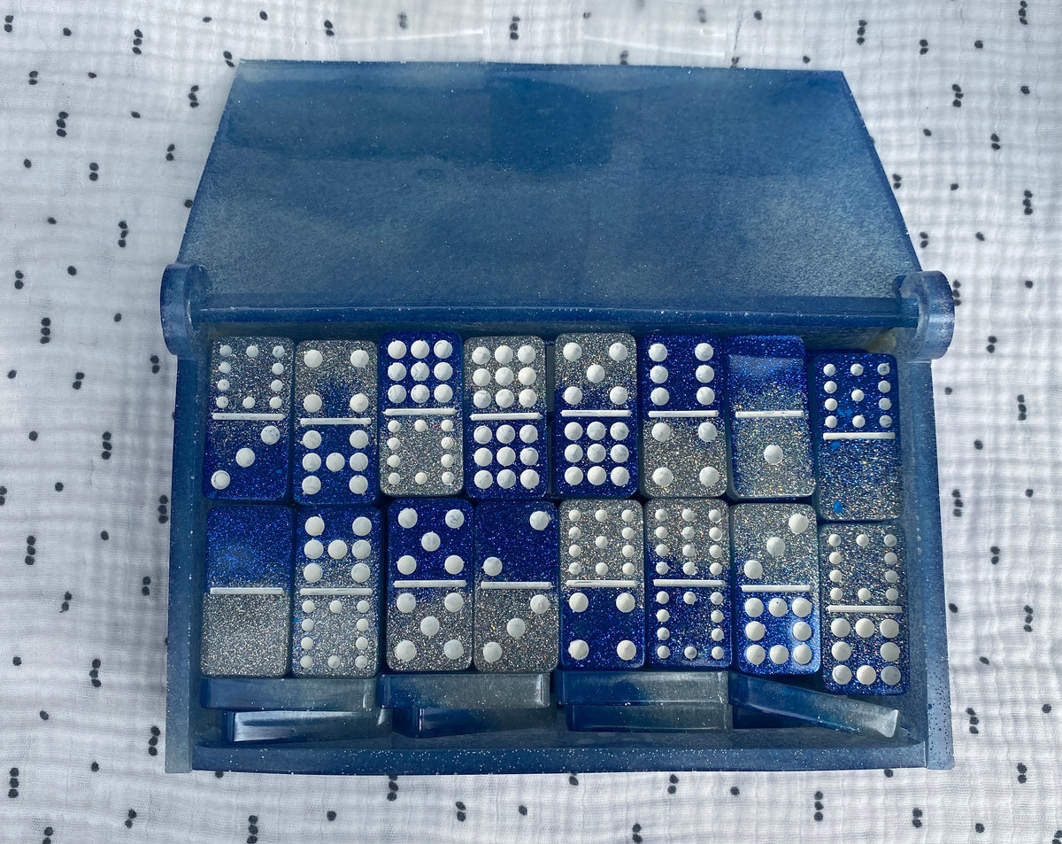 Custom Resin Game Sets — Handcrafted Chess, Checkers & Tic-Tac-Toe
