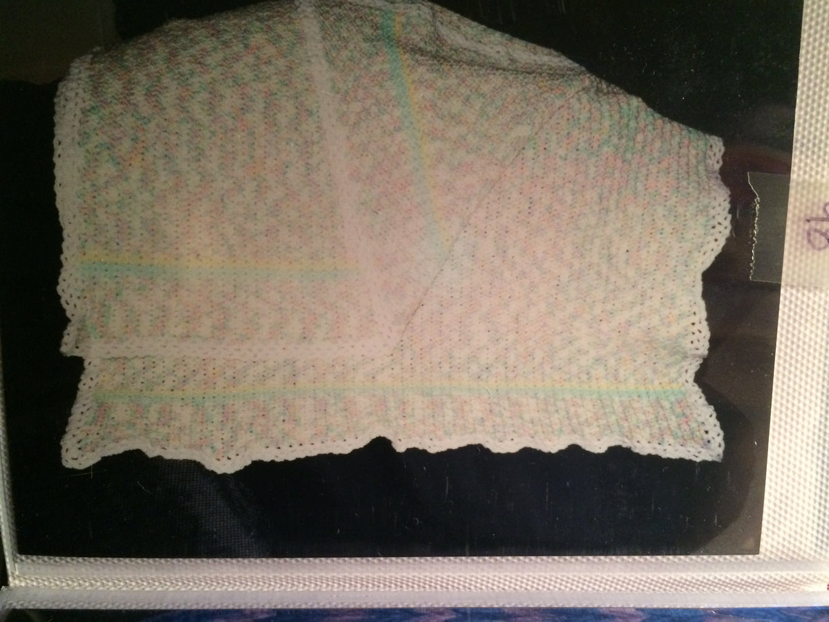 Crocheted baby afghan detail shot 2